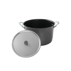Nordic Ware 16 Qt. Stockpot & Lid