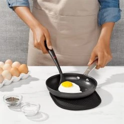 OXO Nonstick Pro | 8” Frypan 7 OXO Nonstick Pro | 8” Frypan -Cuisinart Shop sw 1040612 9a