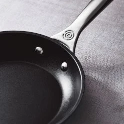 Le Creuset 12" Fry Pan | Toughened Nonstick Pro -Cuisinart Shop tnsp2200 4