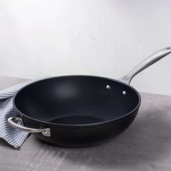 Le Creuset 12" Stir Fry Pan | Toughened Nonstick Pro -Cuisinart Shop tnsp5000 30e