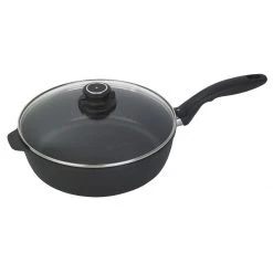 Swiss Diamond | XD Sauté Pan With Lid - 10.25" (3.8 Quart)