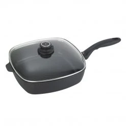 Swiss Diamond | XD Square Sauté Pan With Lid - 11" X 11" (5.3 Qt.)